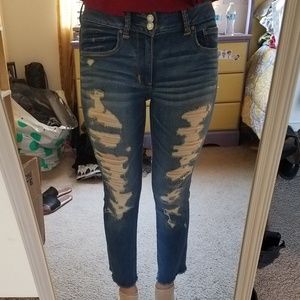 American Eagle Outfitters Ripped Crop Jean's